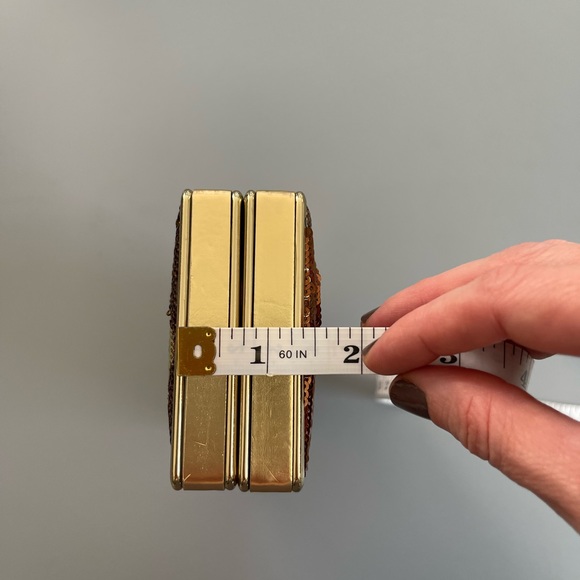 Volum Reversible GoldBronze Sequins Clutch - Picture 6 of 13